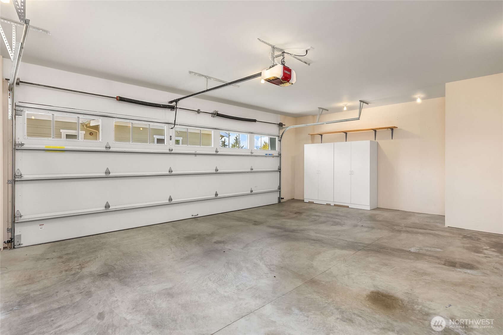 633 Pierce Court NW, Bainbridge Island, WA 98110