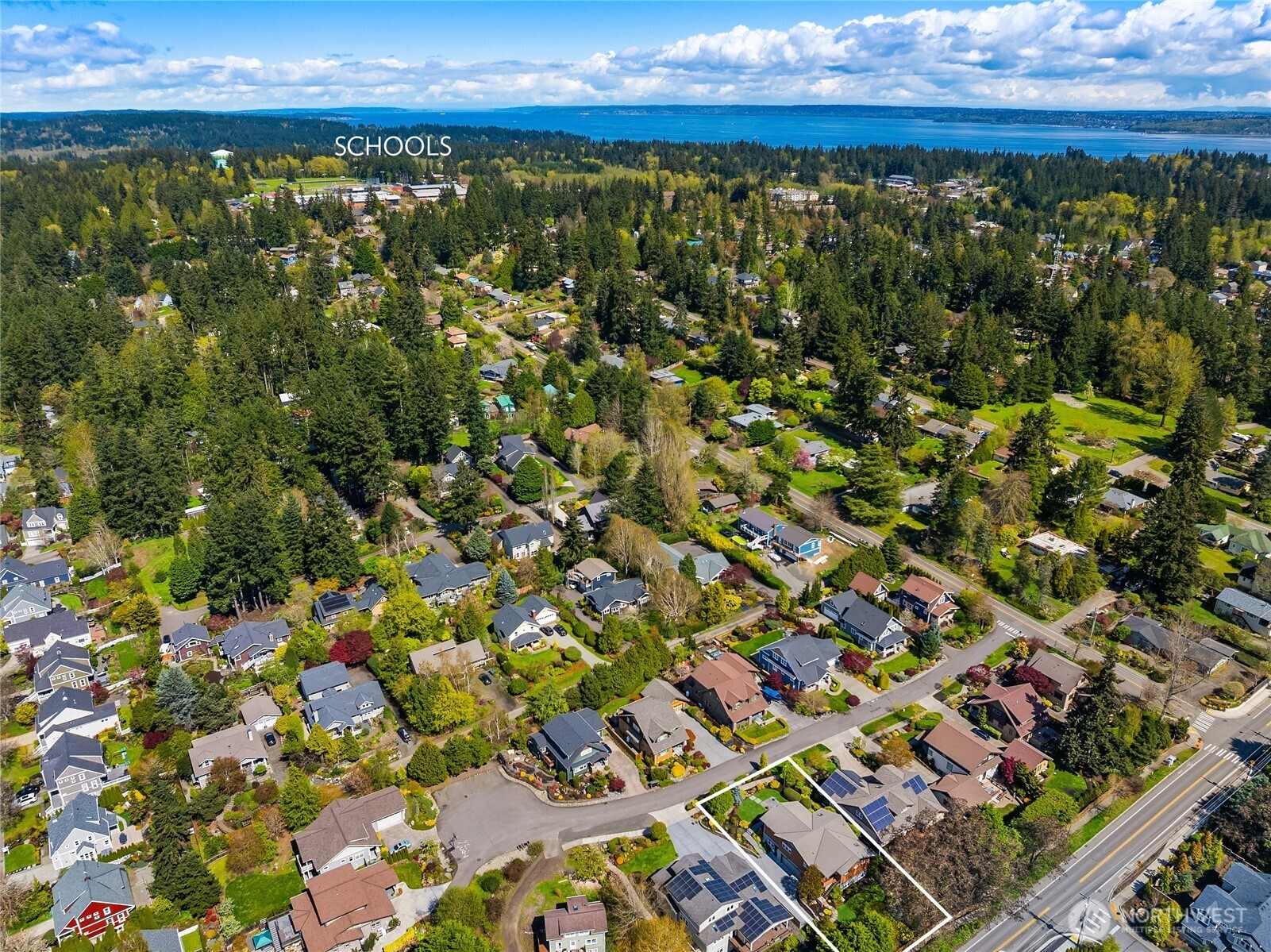 633 Pierce Court NW, Bainbridge Island, WA 98110