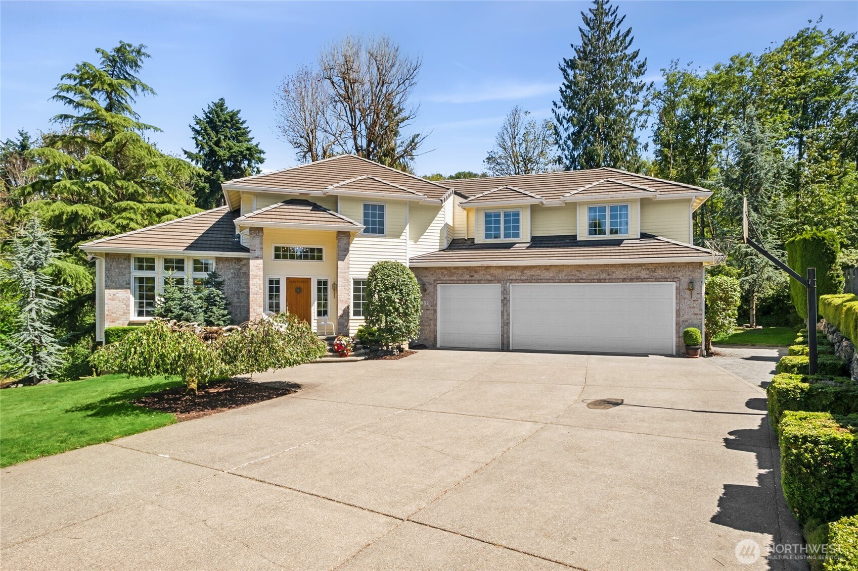 932 16th Avenue Ct SE, Puyallup, WA 98372