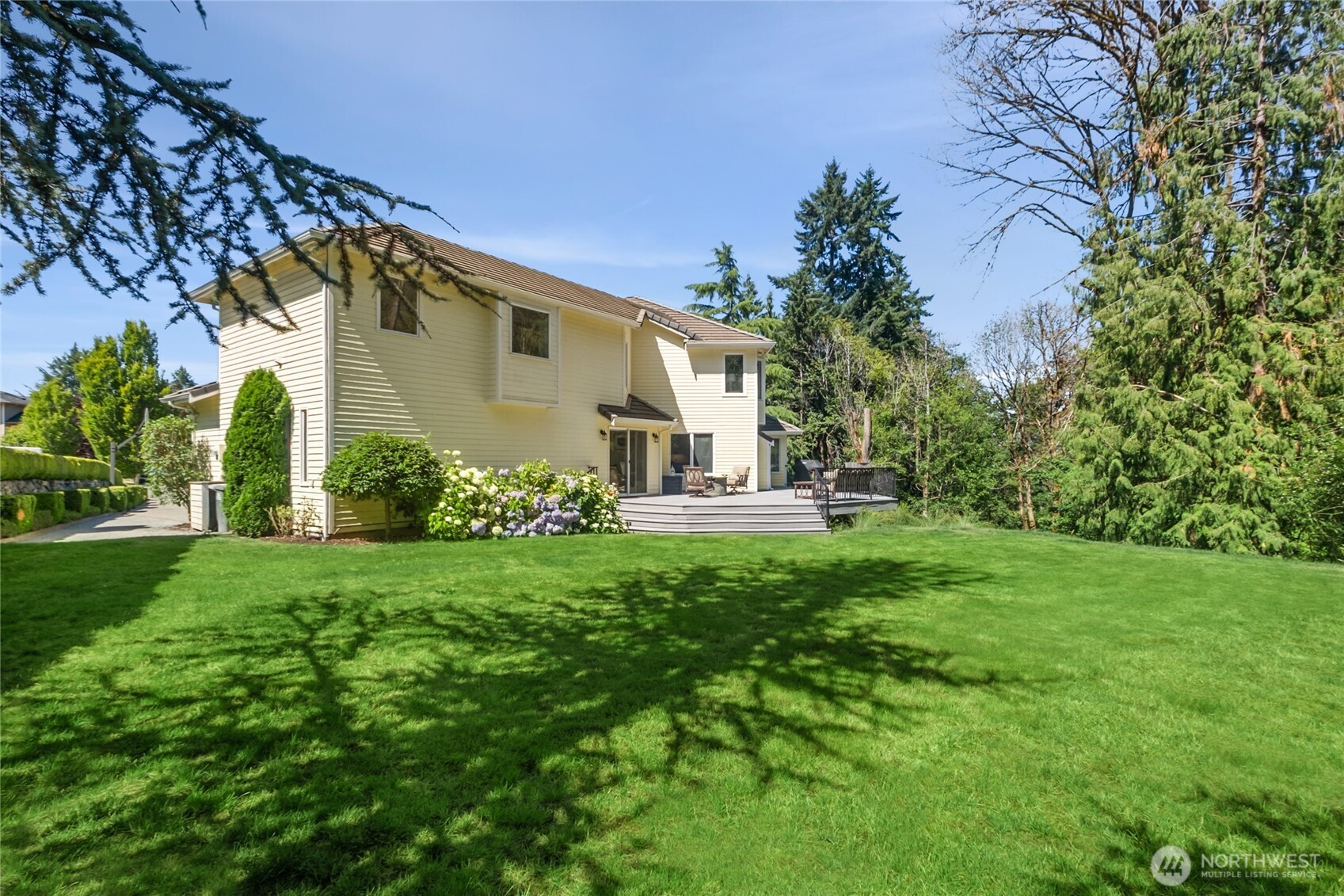 932 16th Avenue Ct SE, Puyallup, WA 98372