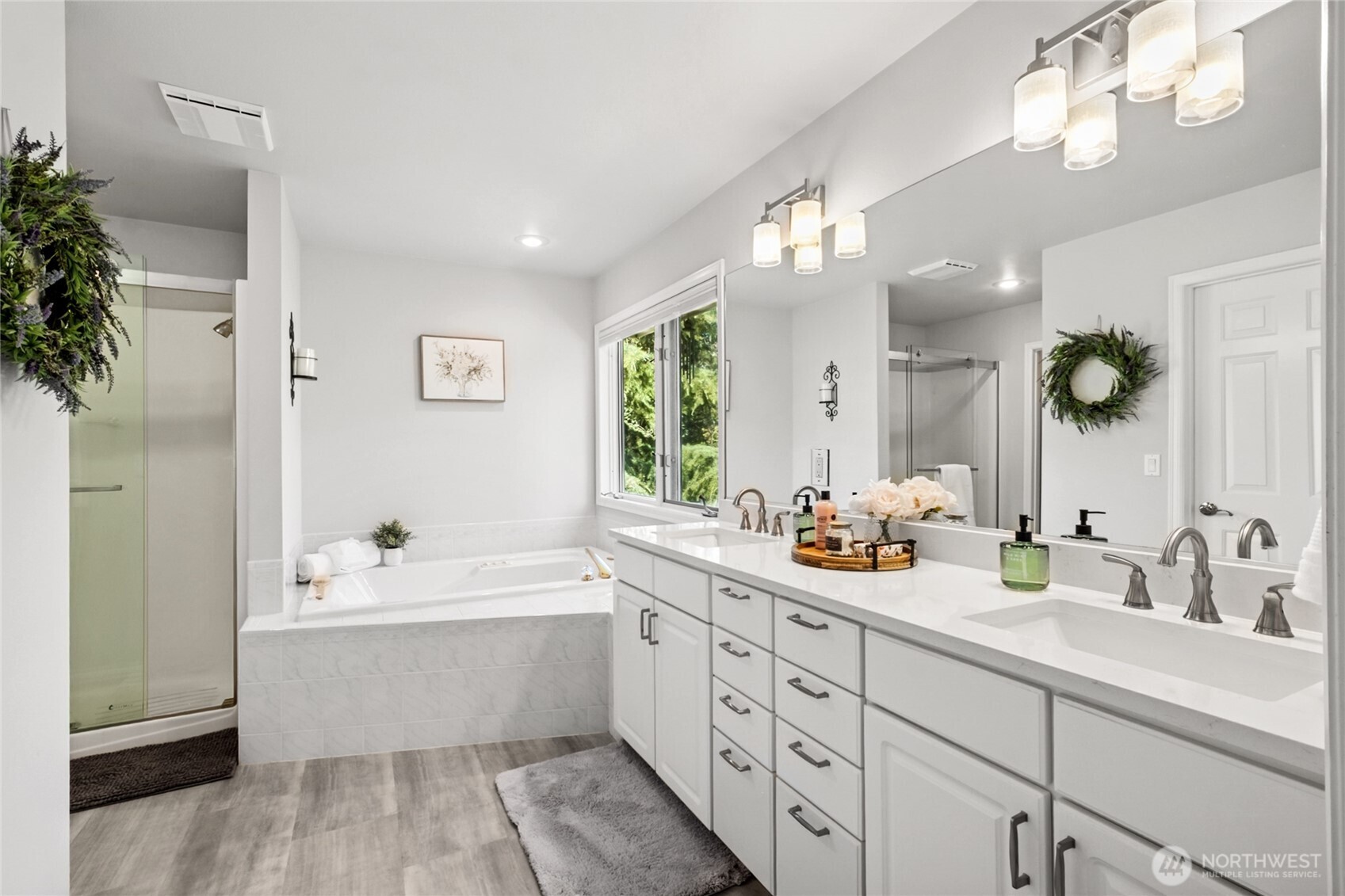 932 16th Avenue Ct SE, Puyallup, WA 98372