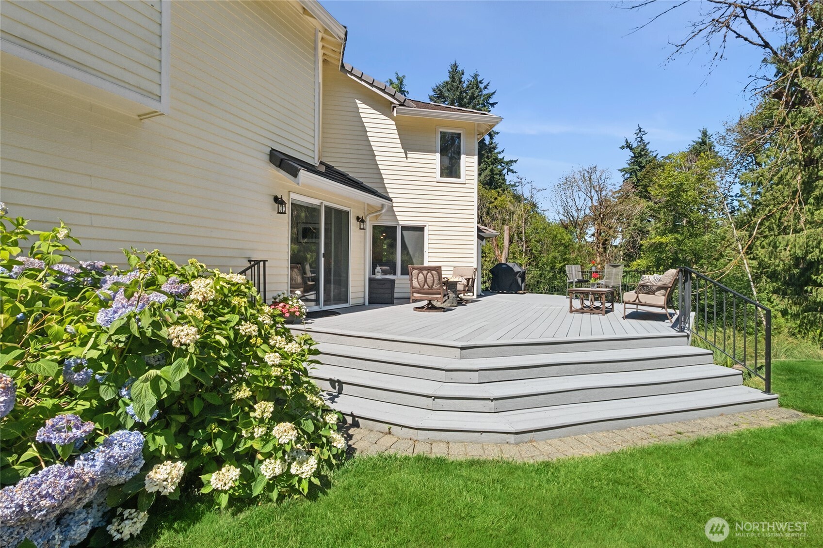 932 16th Avenue Ct SE, Puyallup, WA 98372