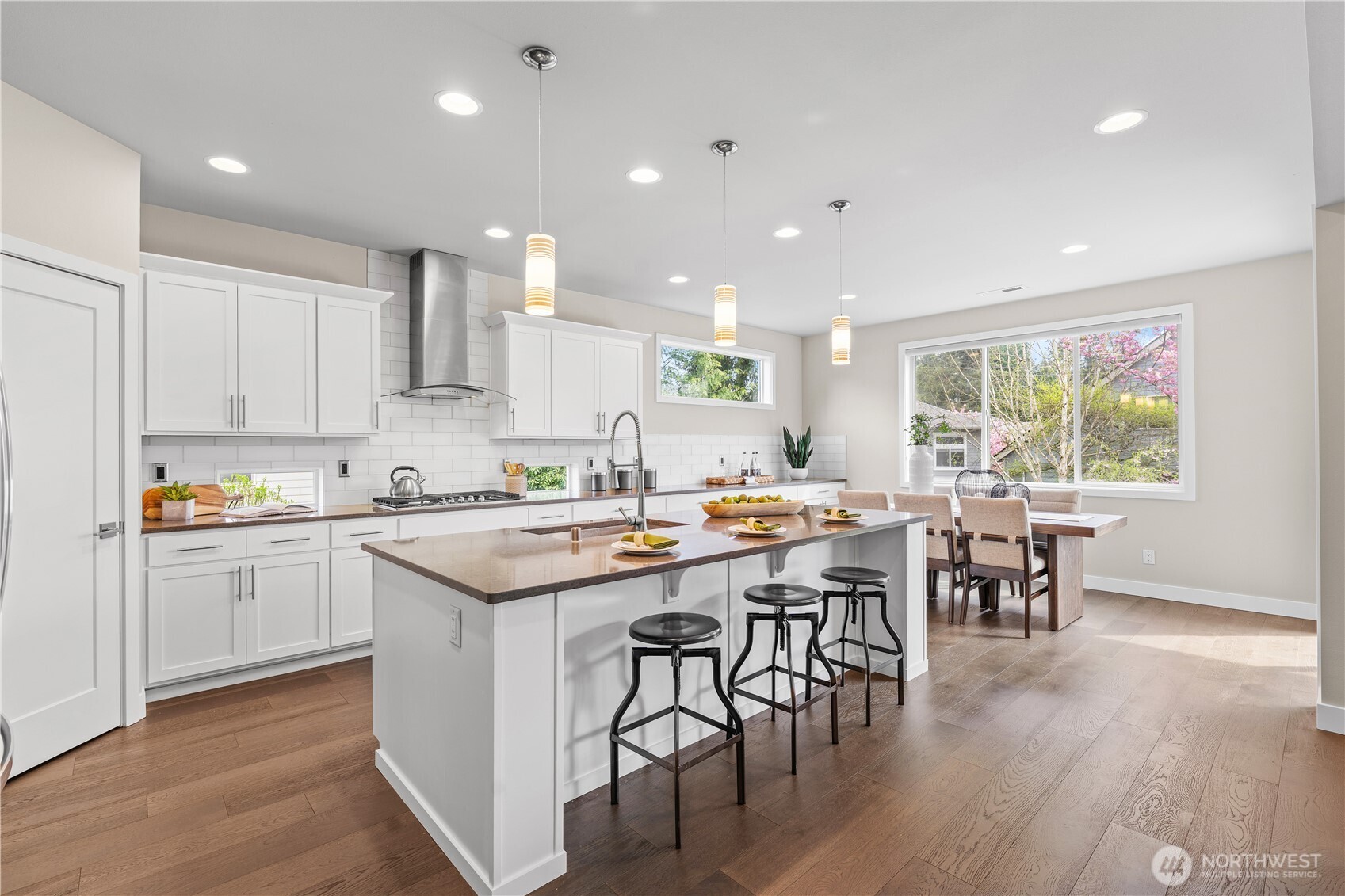 17712 88th Place NE, Bothell, WA 98011