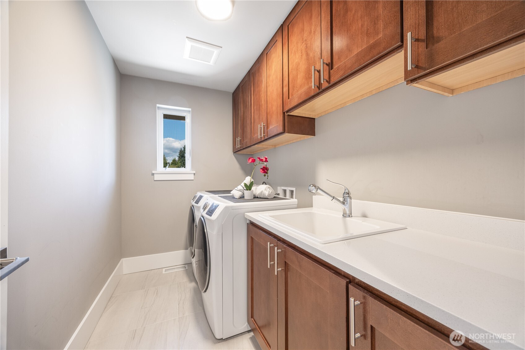 10015 131st Place NE, Kirkland, WA 98033