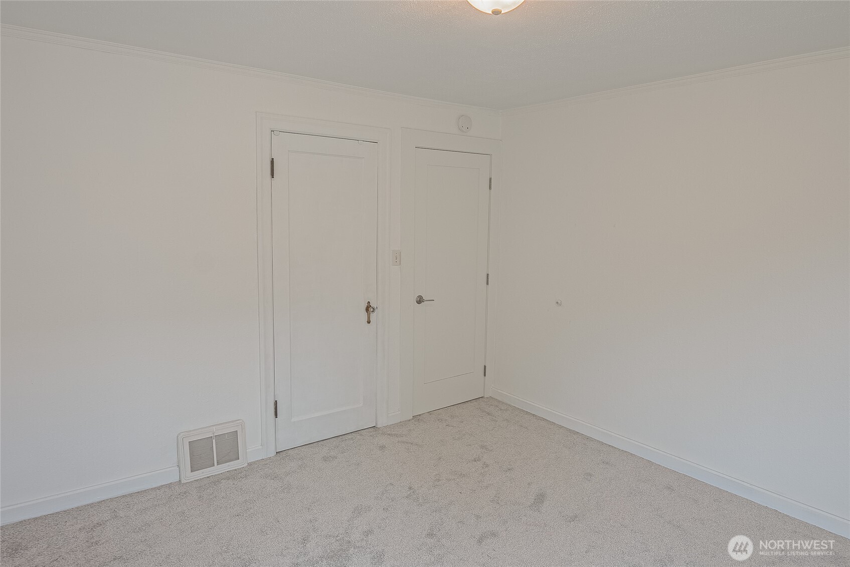 150 R Street SE, Auburn, WA 98002-5810