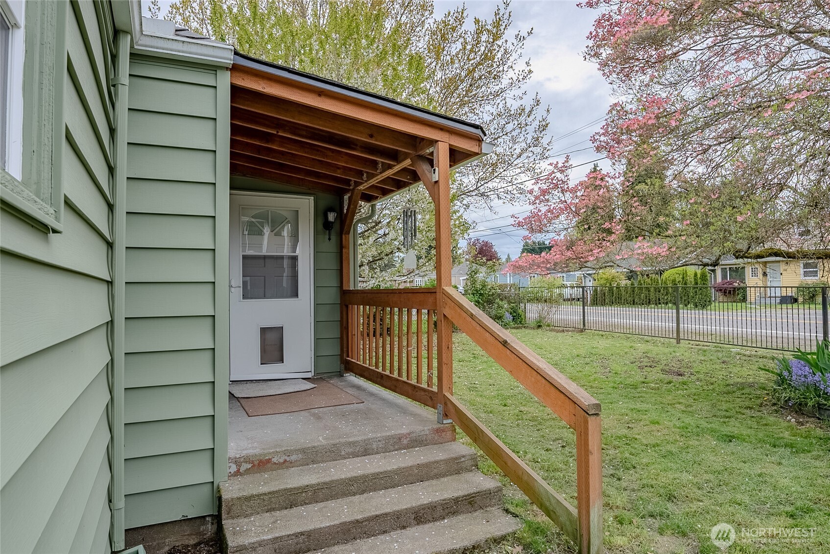 150 R Street SE, Auburn, WA 98002-5810