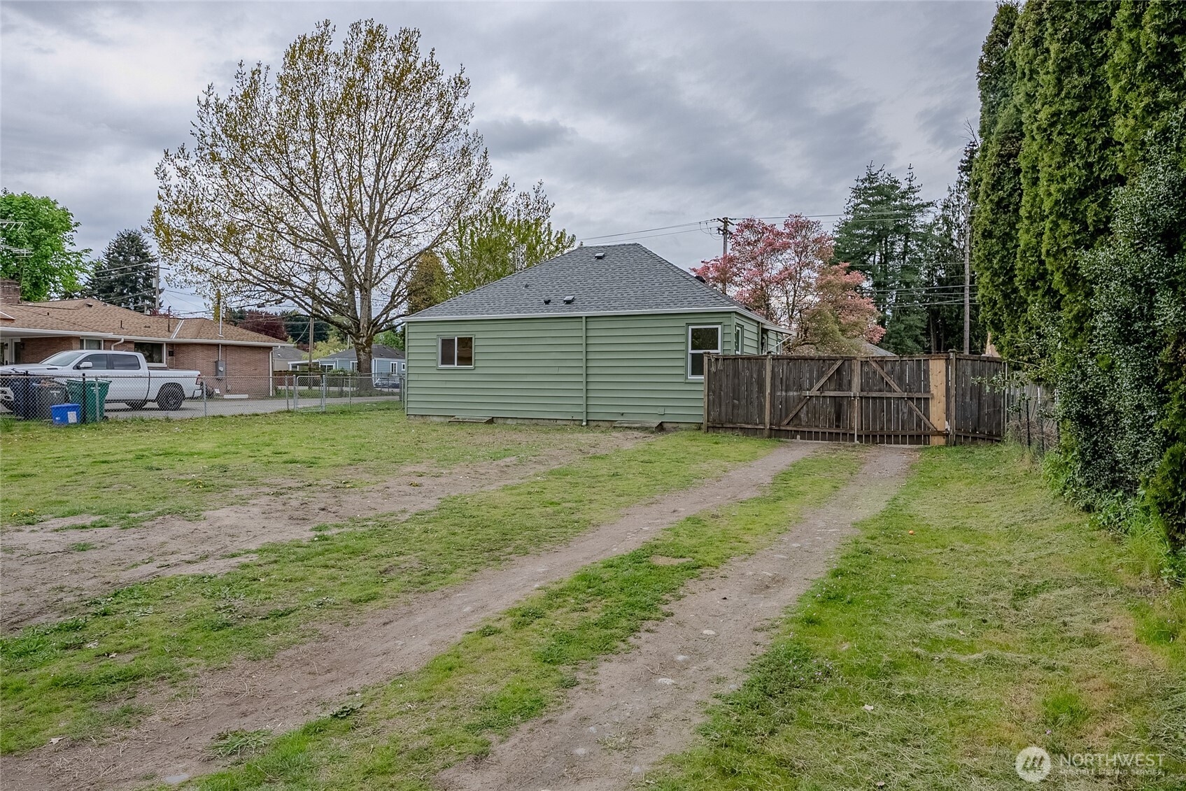 150 R Street SE, Auburn, WA 98002-5810
