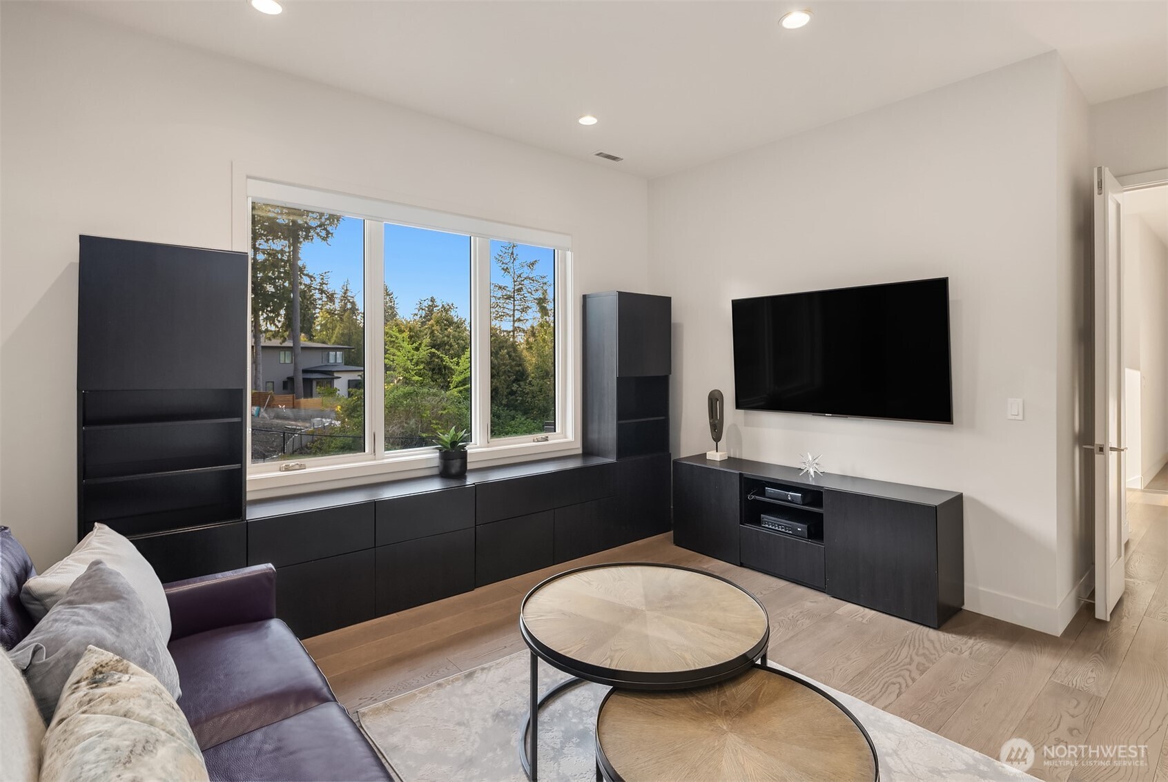209 Northside Road , Bellevue, WA 98004