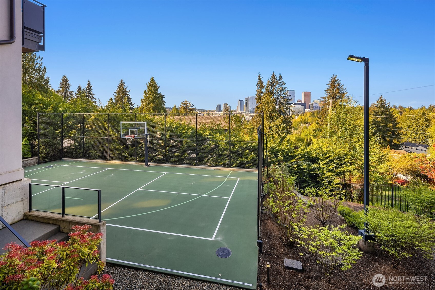 209 Northside Road , Bellevue, WA 98004