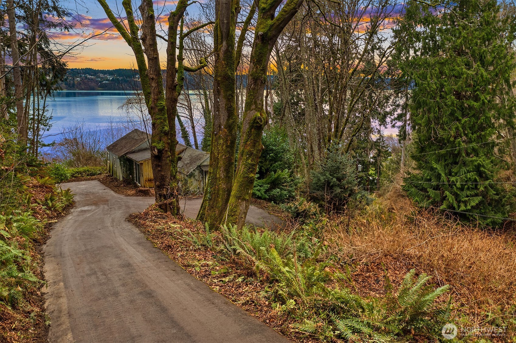 13843 SW 248th Street , Vashon, WA 98070