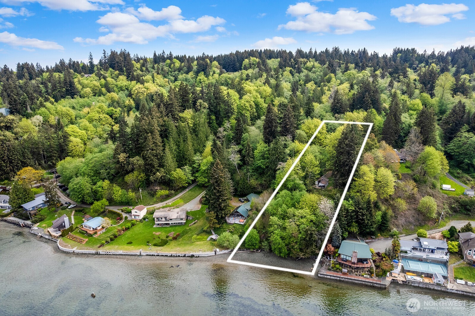 13843 SW 248th Street , Vashon, WA 98070