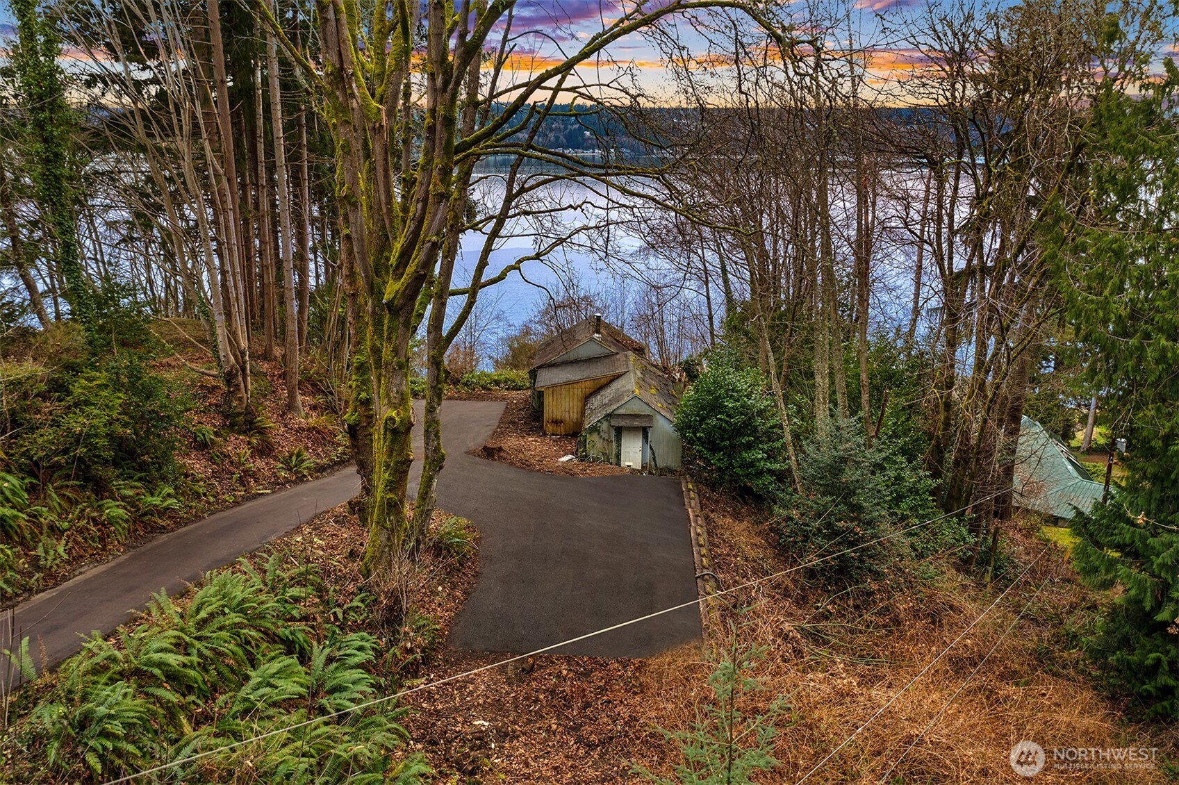 13843 SW 248th Street , Vashon, WA 98070