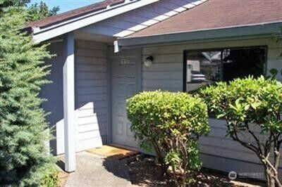 10135 NE 137th Place #11, Kirkland, WA 98034