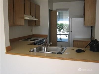 10135 NE 137th Place #11, Kirkland, WA 98034