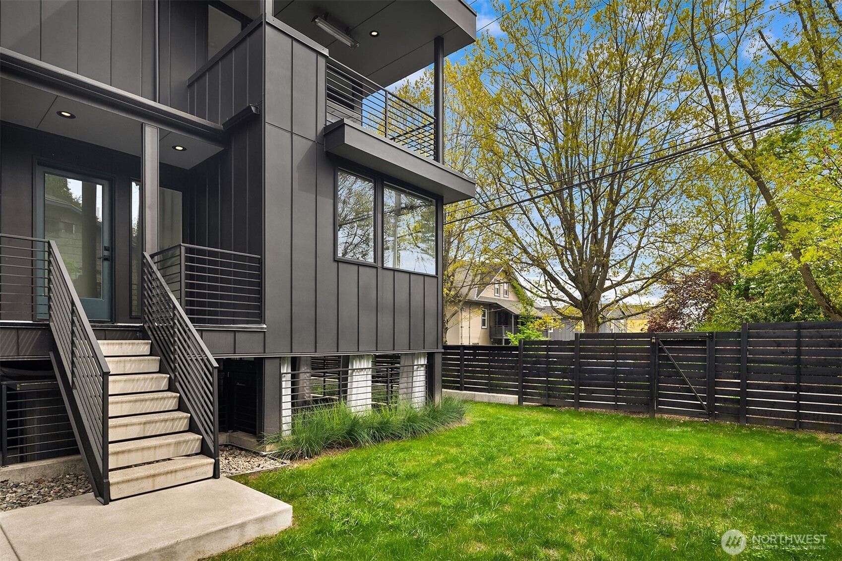 4005 Corliss Avenue N, Seattle, WA 98103