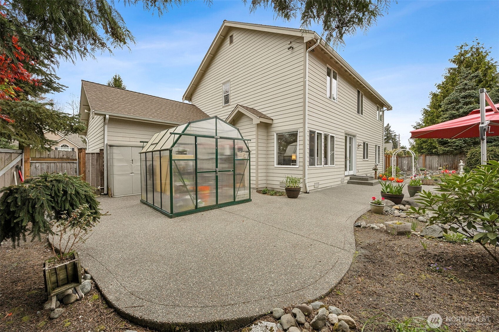 8215 204th Avenue Ct E, Bonney Lake, WA 98391