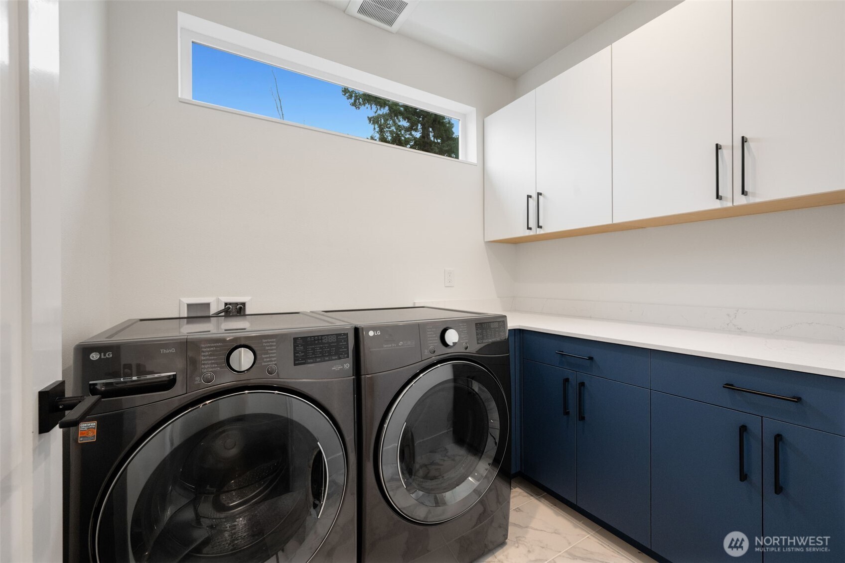 8848 20th Avenue SW, Seattle, WA 98106