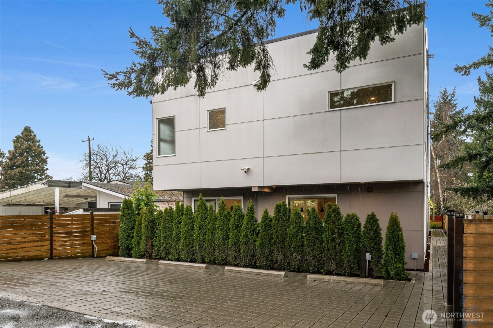 8848 20th Avenue SW, Seattle, WA 98106