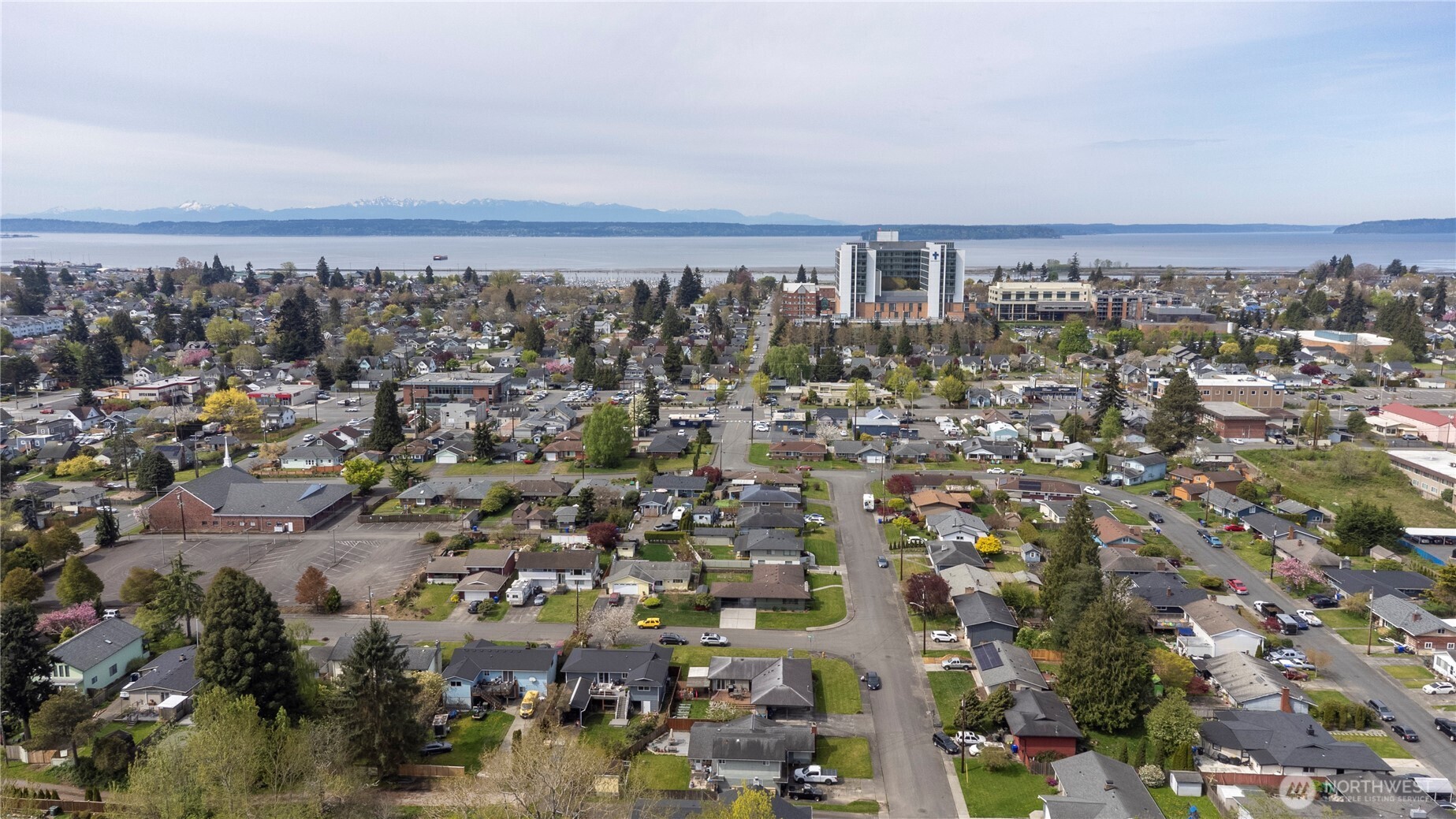2222 Jade Avenue , Everett, WA 98201