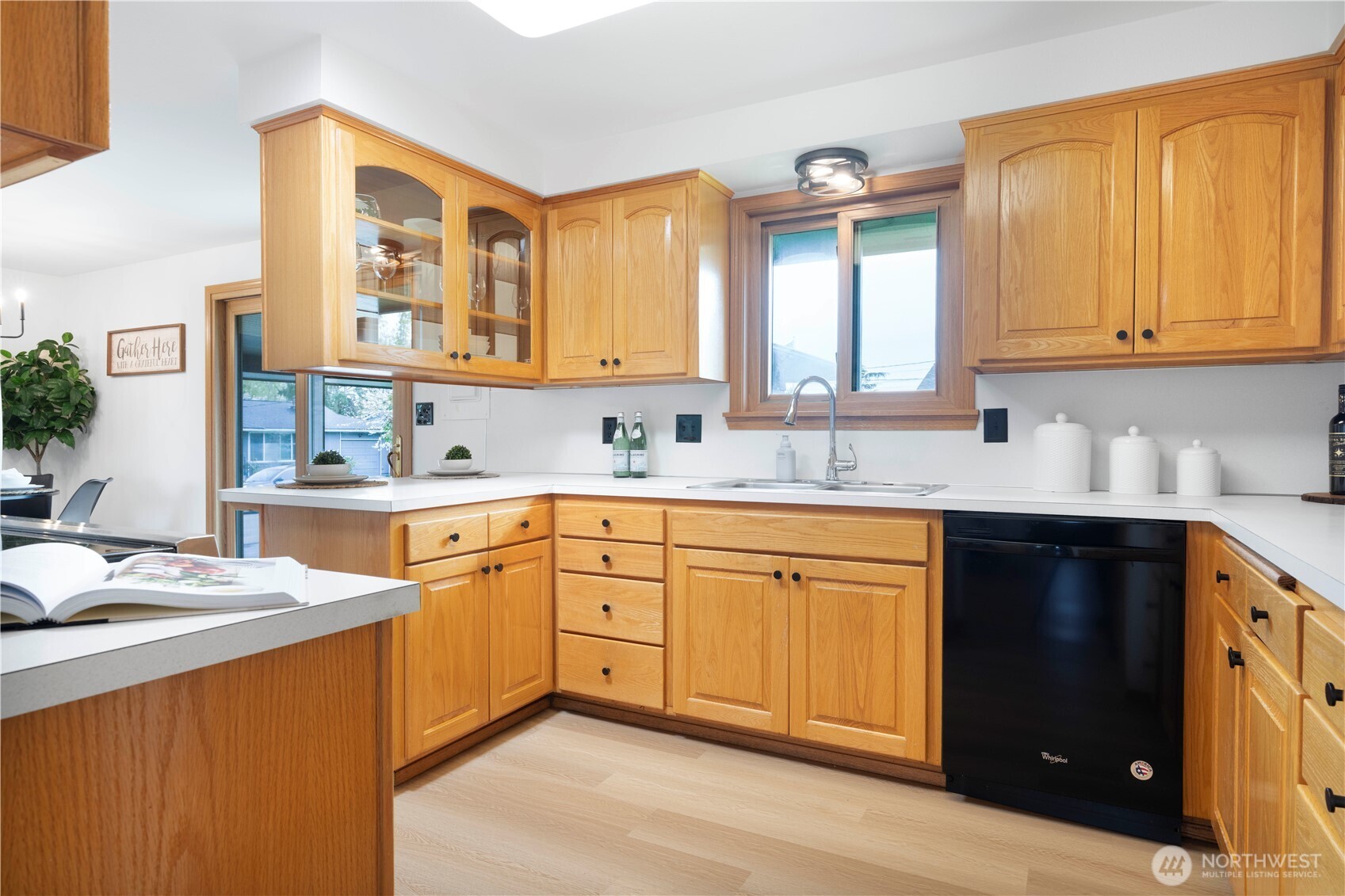 2222 Jade Avenue , Everett, WA 98201