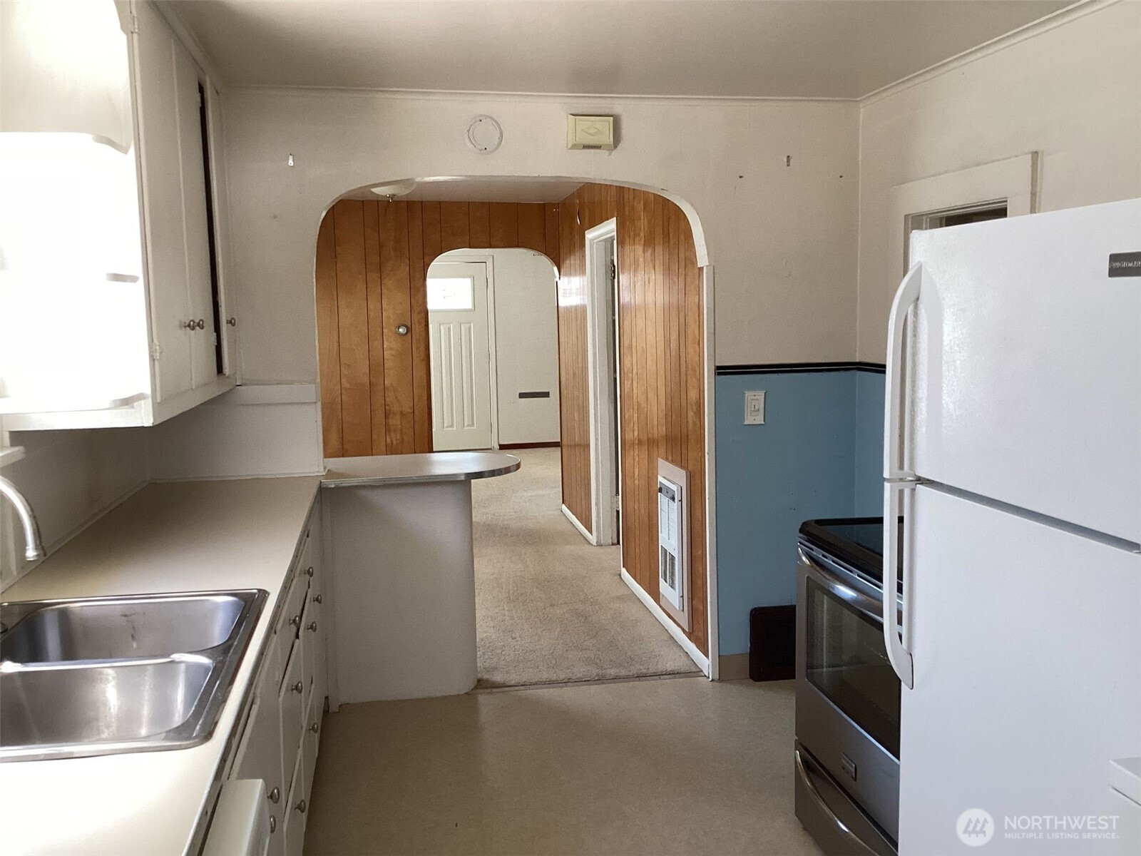 2219 Rockefeller Avenue #A, Everett, WA 98201