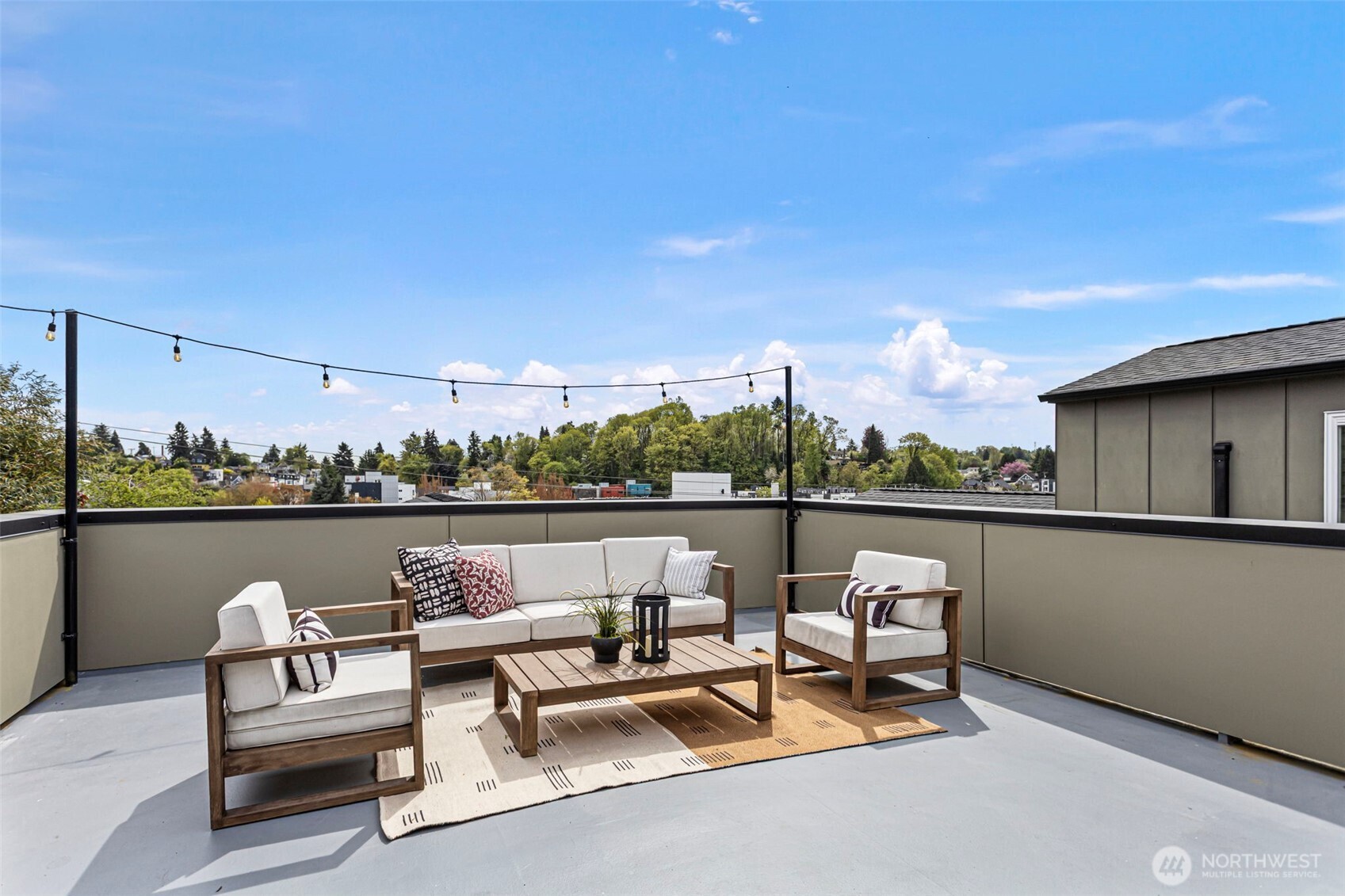 3918 S Hudson Street , Seattle, WA 98118