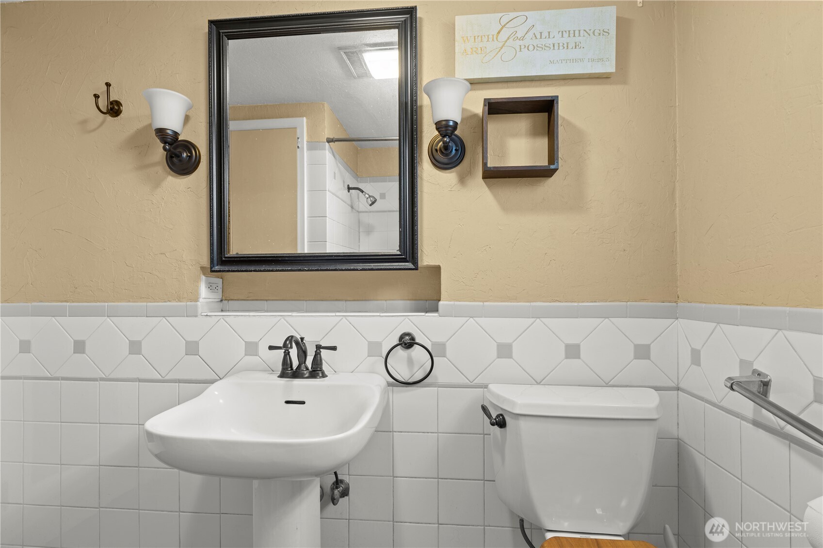120 Park Avenue , Yakima, WA 98902