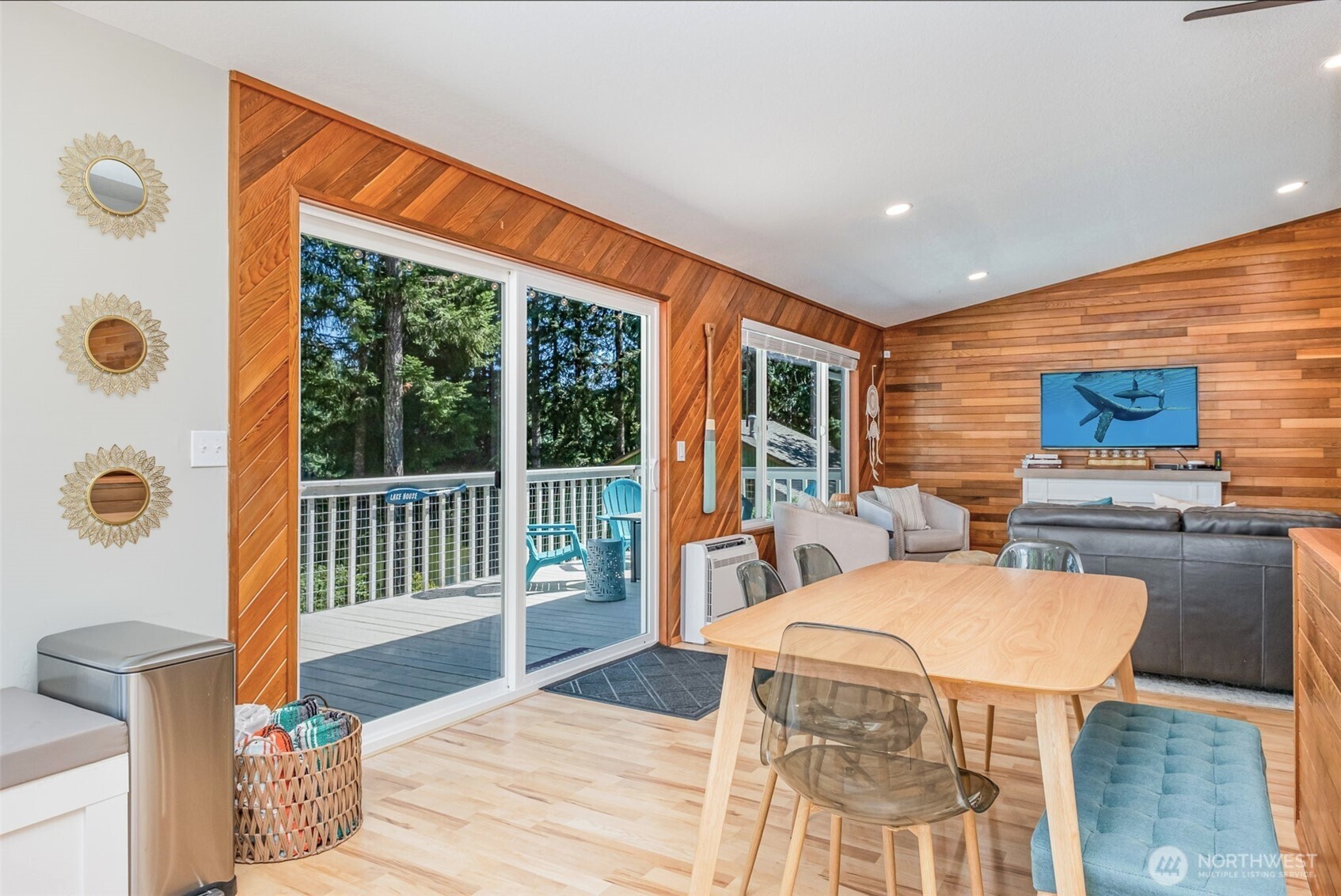 2181 E Trails End Drive , Belfair, WA 98528