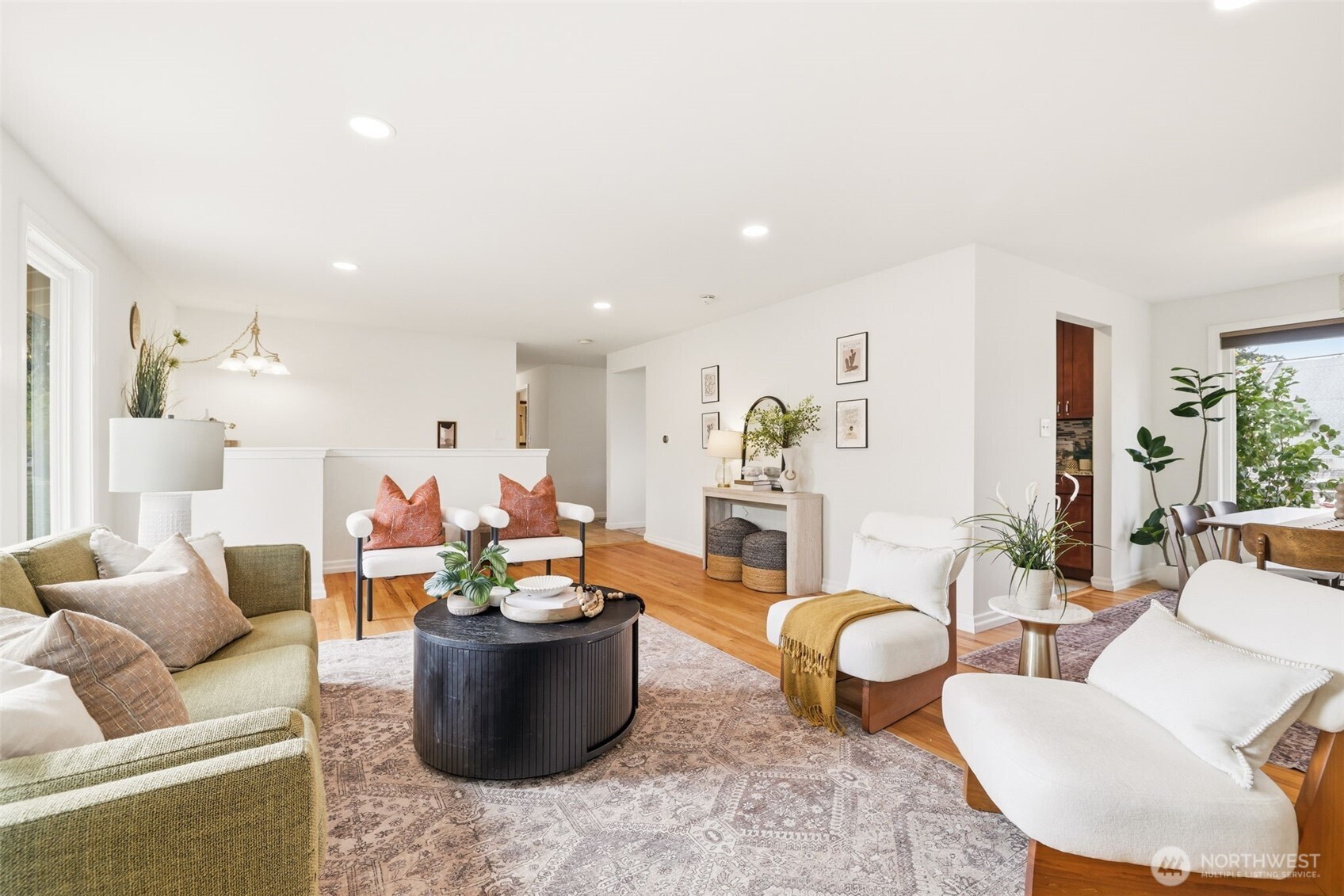 422 159th Place SE, Bellevue, WA 98008