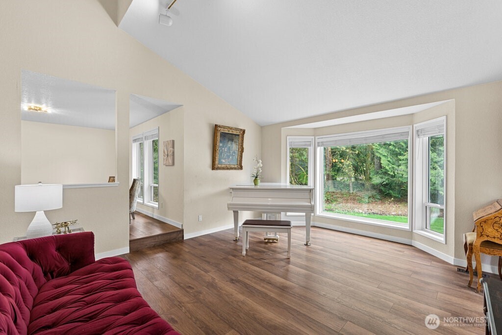 26100 SE 225th Place , Maple Valley, WA 98038