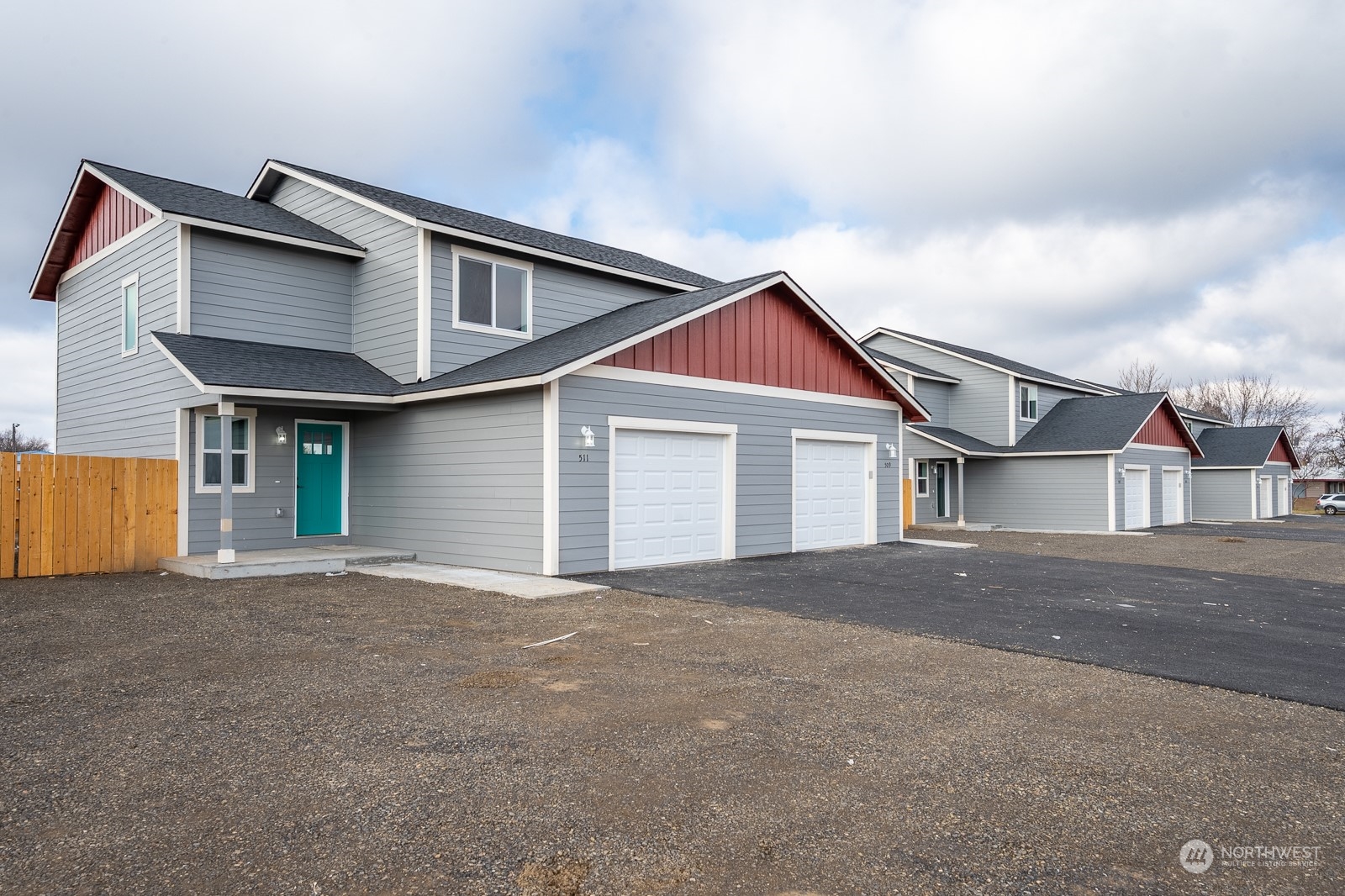 513 515 S Pine Avenue , Warden, WA 98857