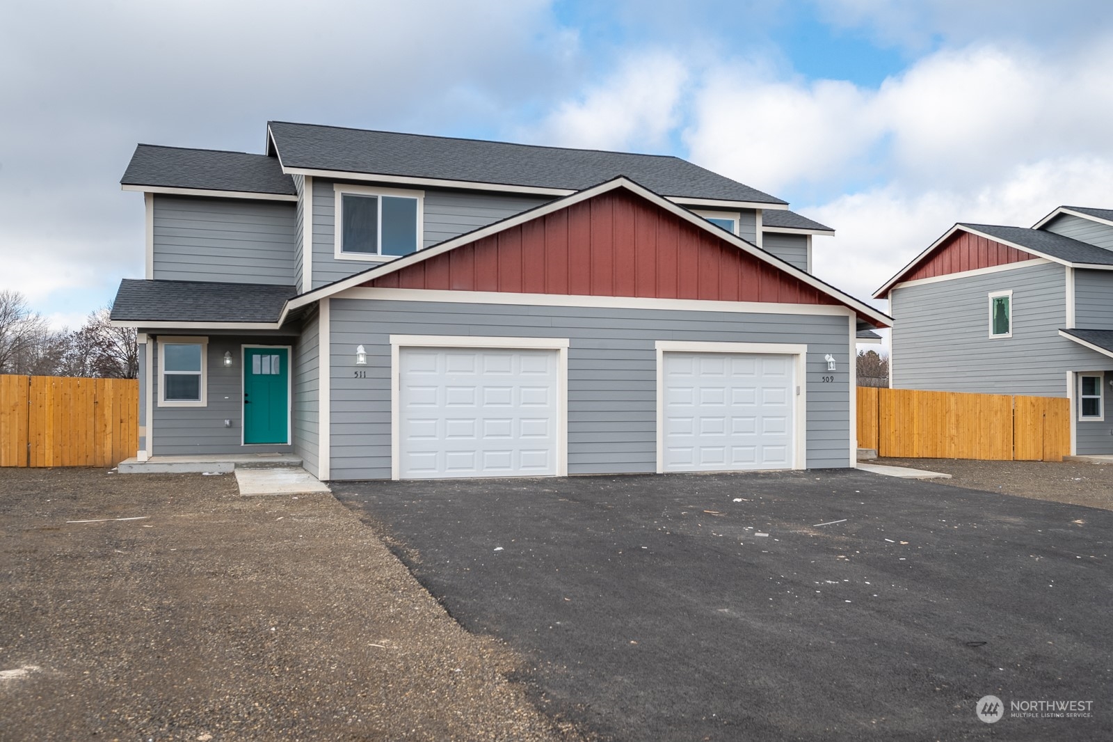 509 511 S Pine Avenue , Warden, WA 98857