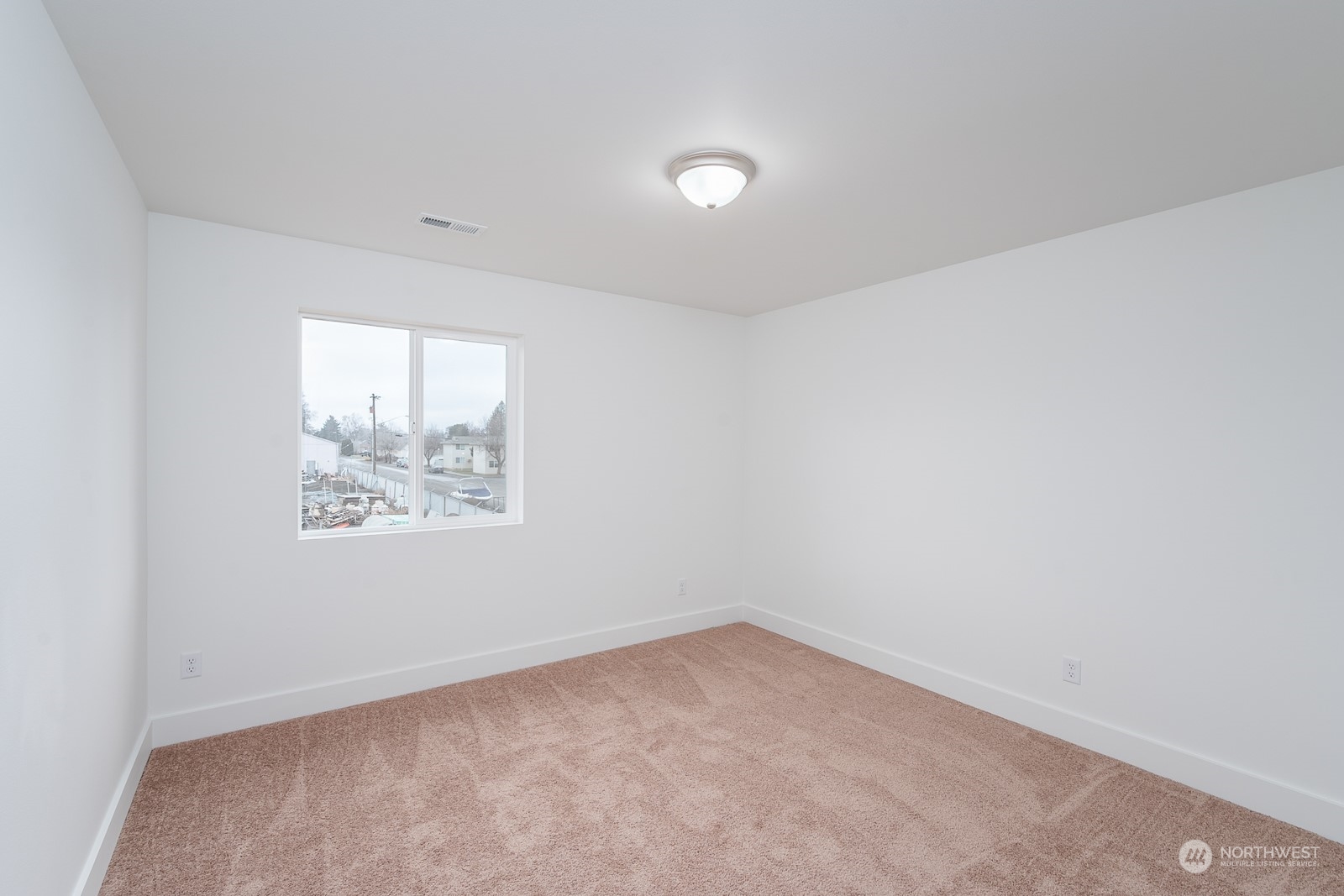 501 503 S Pine Avenue , Warden, WA 98857