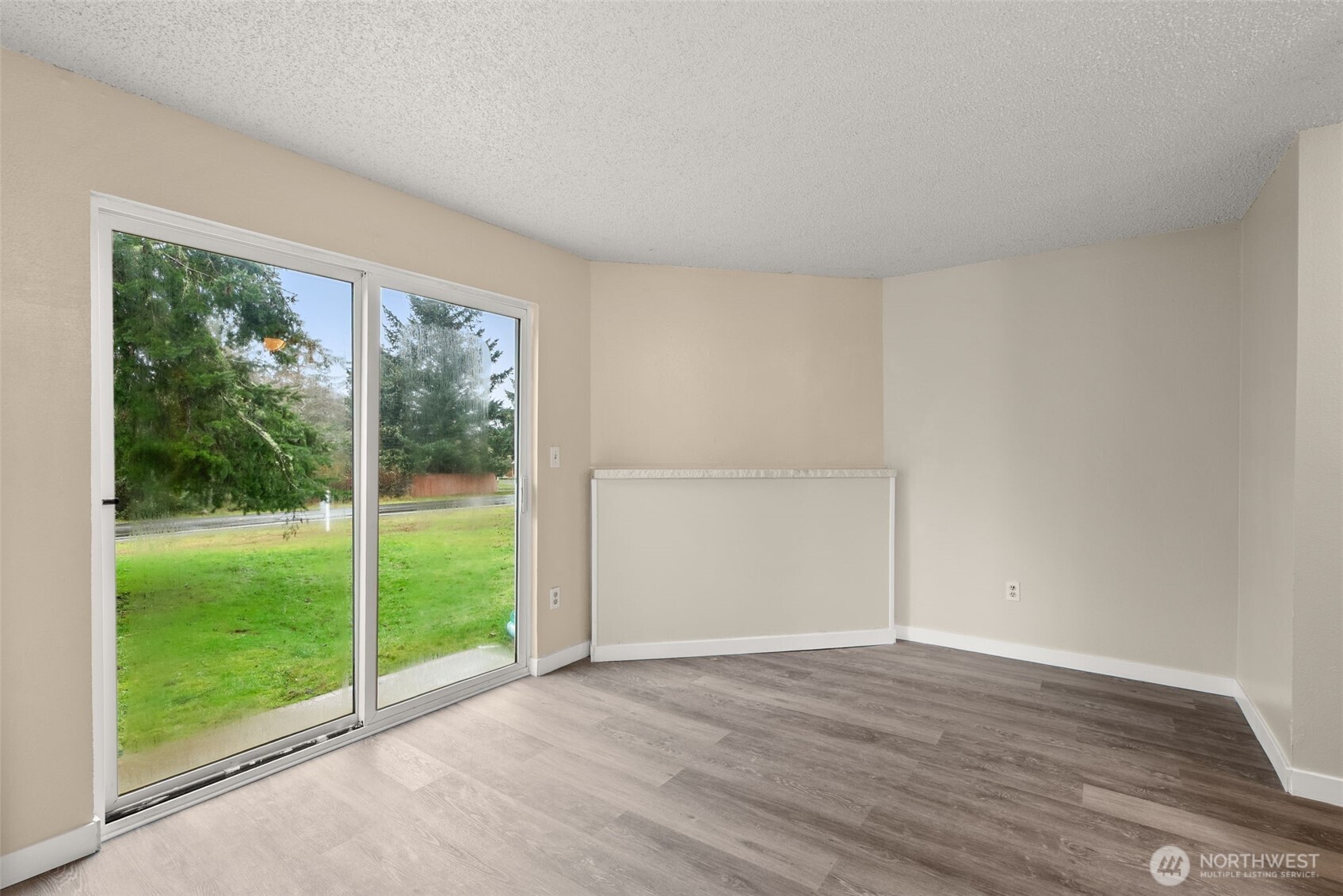 665 Sunset Avenue , Ocean Shores, WA 98569
