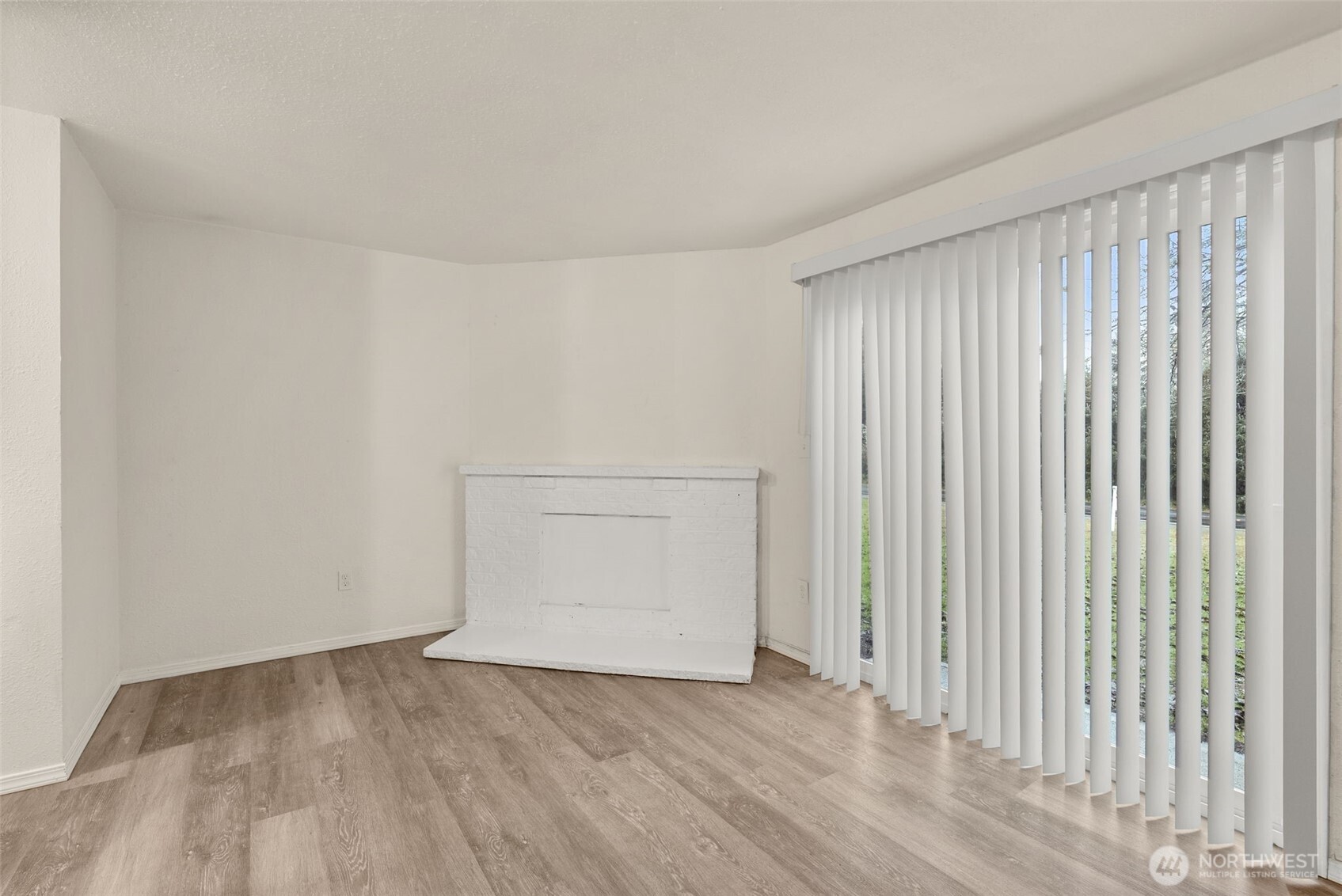 665 Sunset Avenue , Ocean Shores, WA 98569