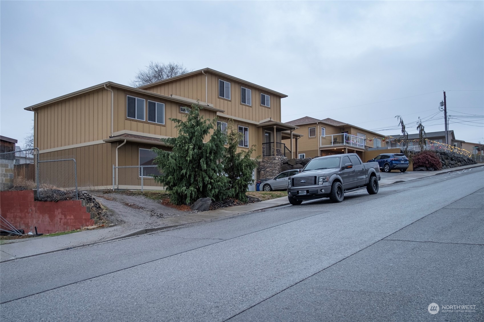 1201 Monitor Avenue , Wenatchee, WA 98801