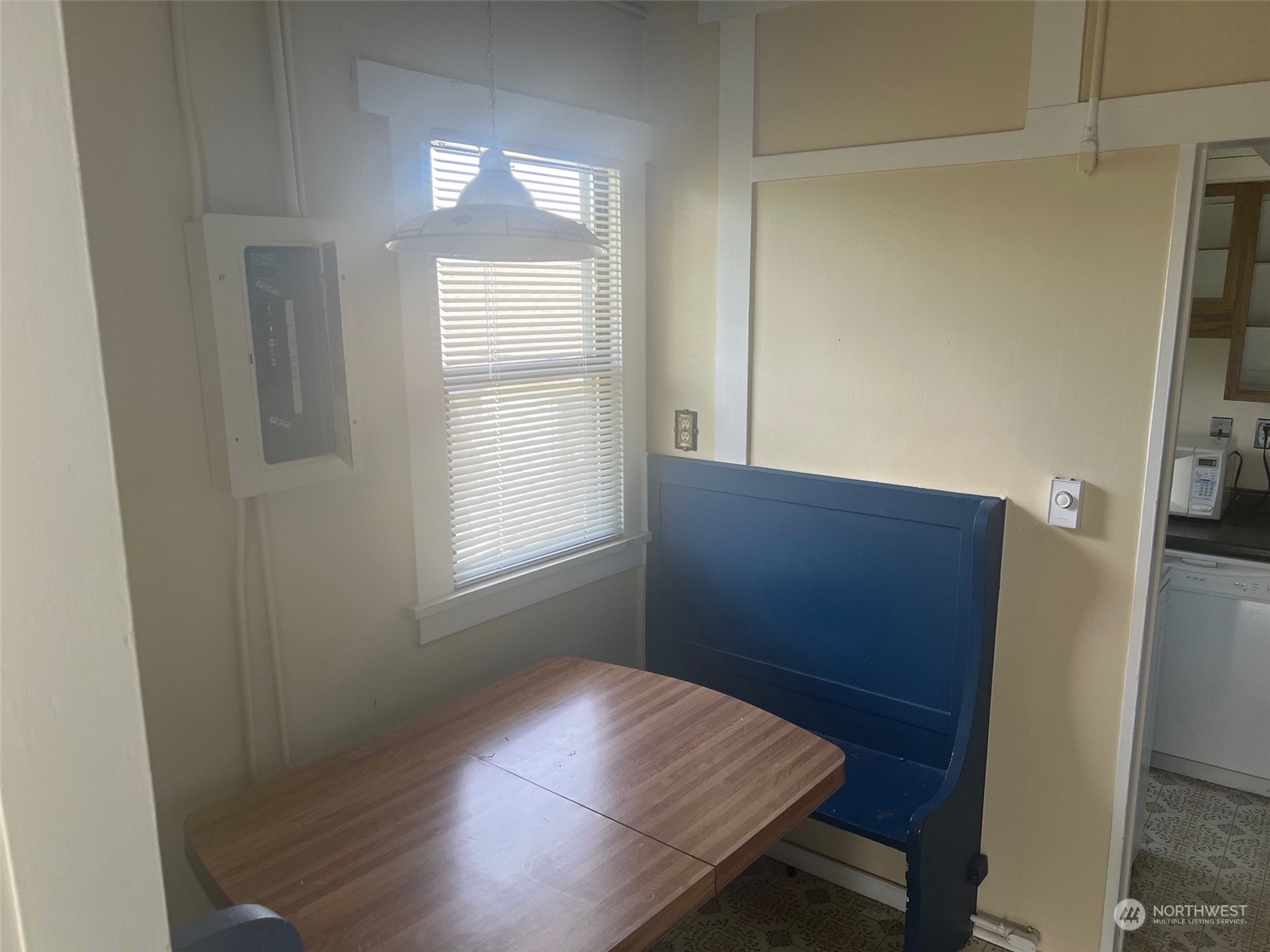 2515 Belvidere Avenue SW, Seattle, WA 98126-2120