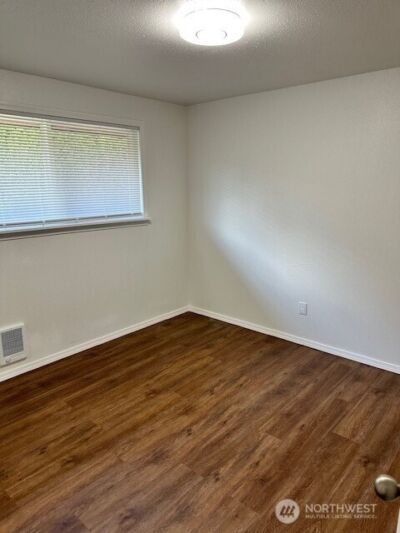 11108 Sheridan Avenue S, Tacoma, WA 98444-2742 - Photo 3