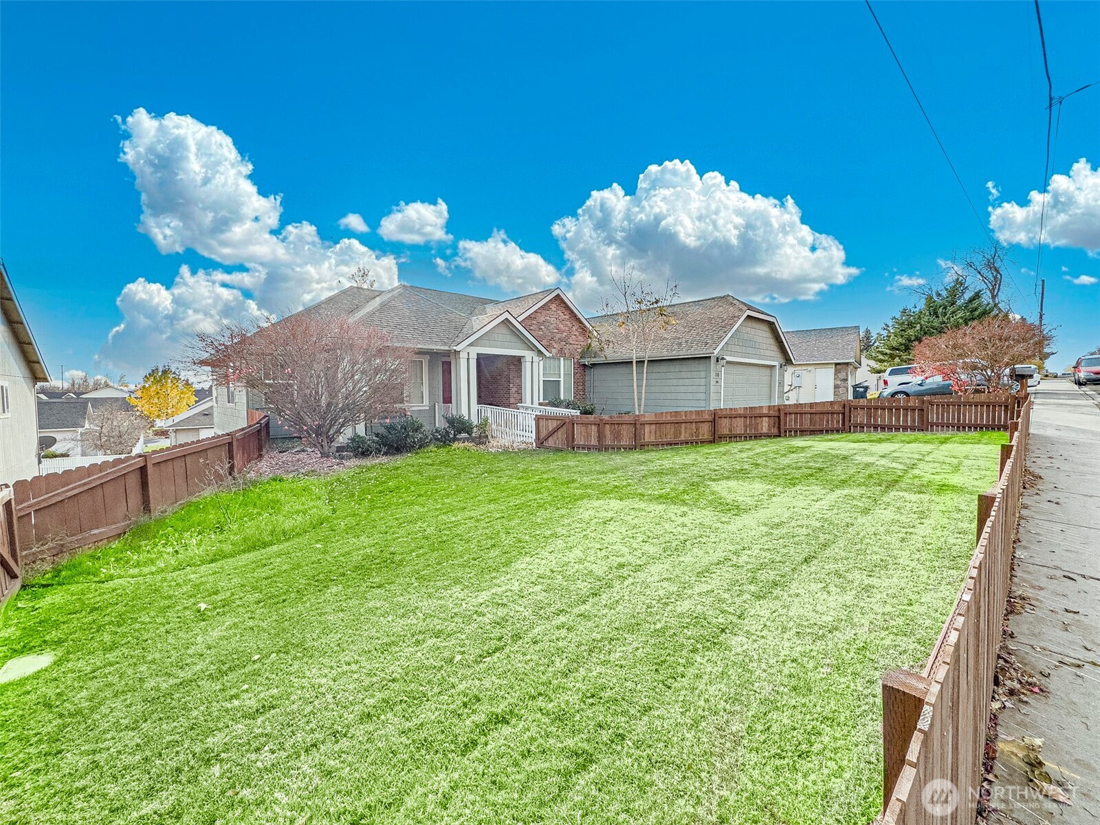 718 SE Scenic View Drive #A & B, College Place, WA 99324
