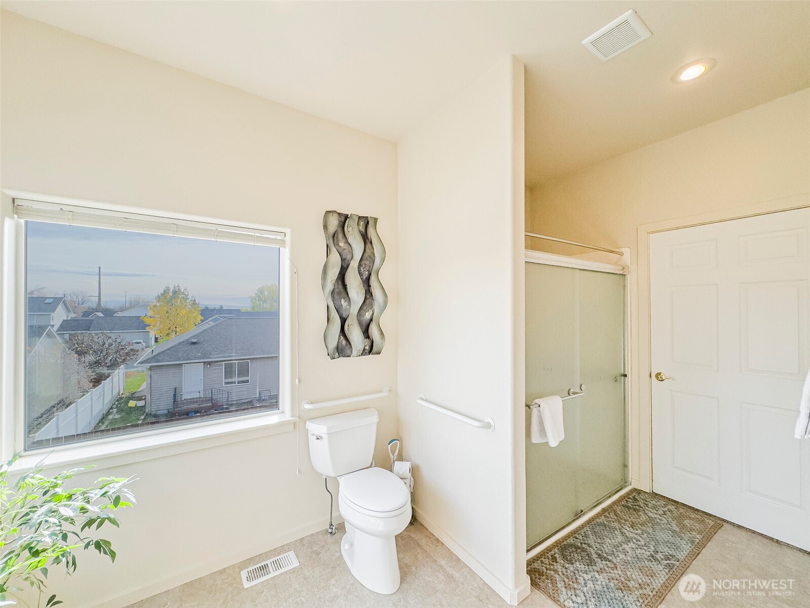 718 SE Scenic View Drive #A & B, College Place, WA 99324