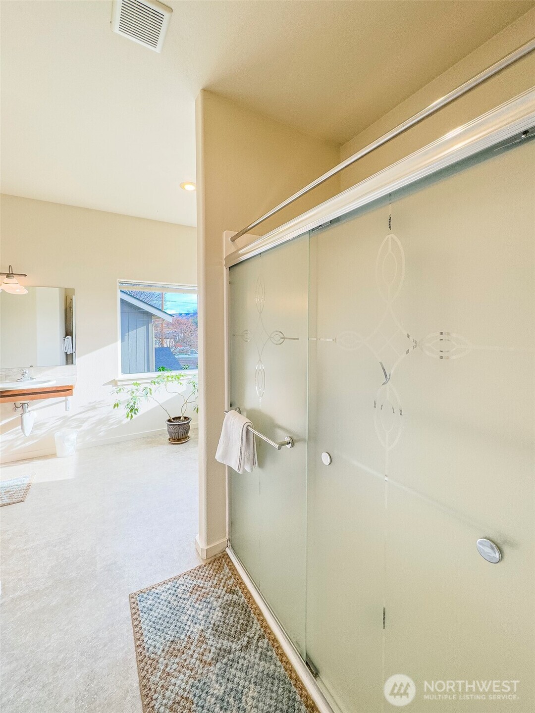 718 SE Scenic View Drive #A & B, College Place, WA 99324