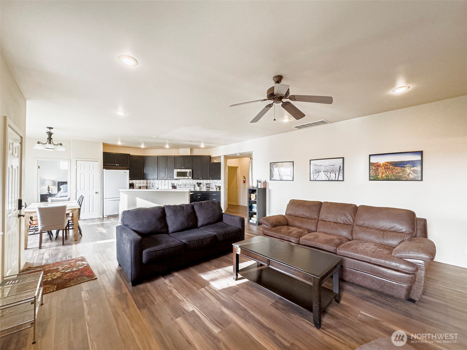 718 SE Scenic View Drive #A & B, College Place, WA 99324