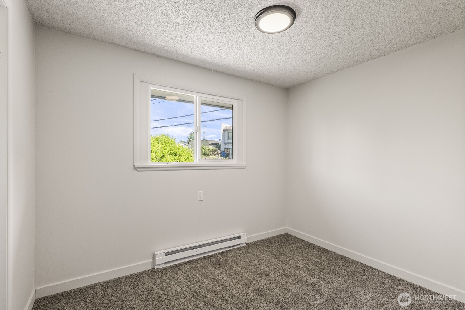 15330 40th Avenue W #A & B, Lynnwood, WA 98087