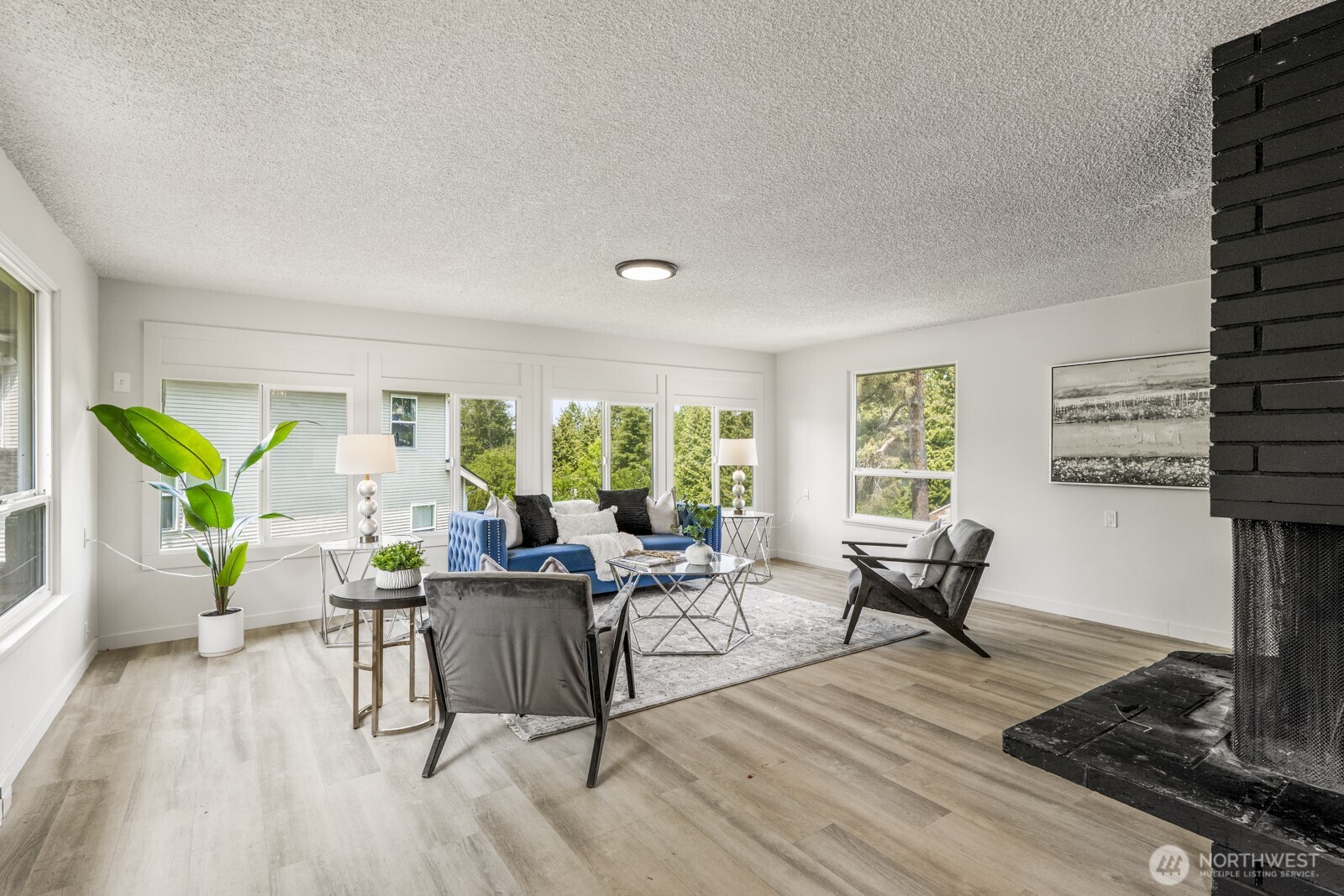15330 40th Avenue W #A & B, Lynnwood, WA 98087
