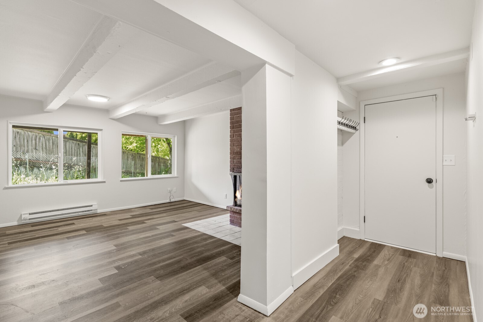 15330 40th Avenue W #A & B, Lynnwood, WA 98087