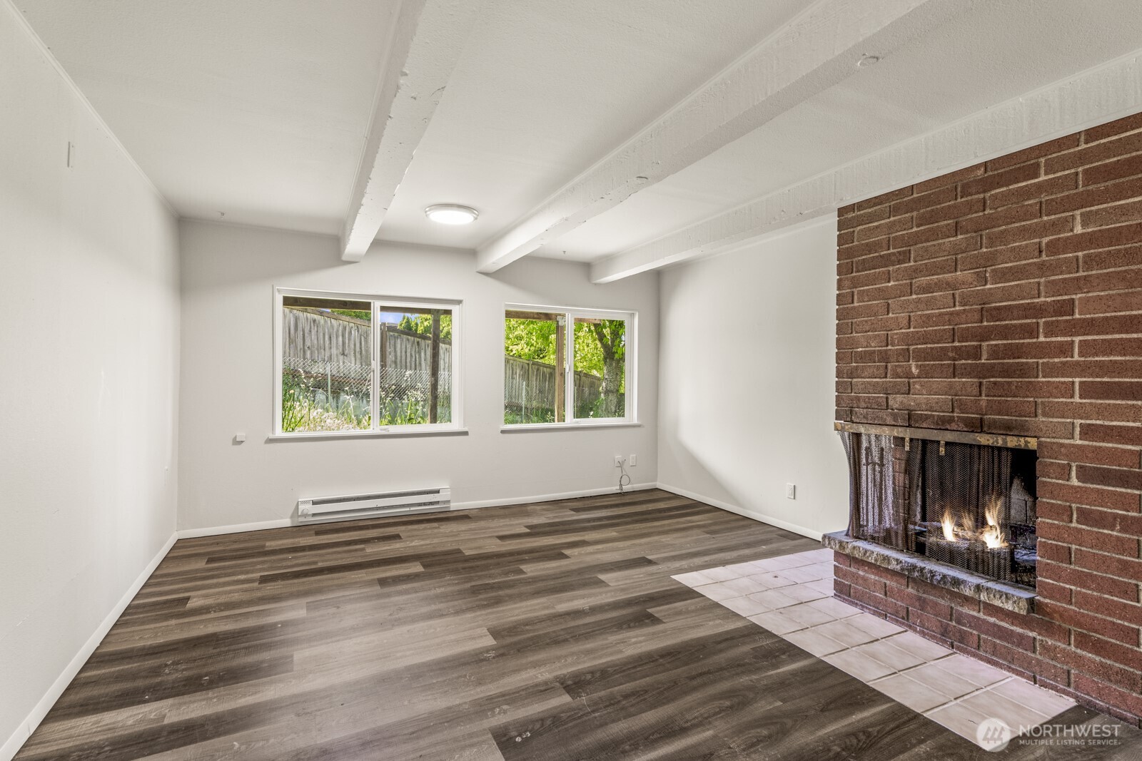 15330 40th Avenue W #A & B, Lynnwood, WA 98087