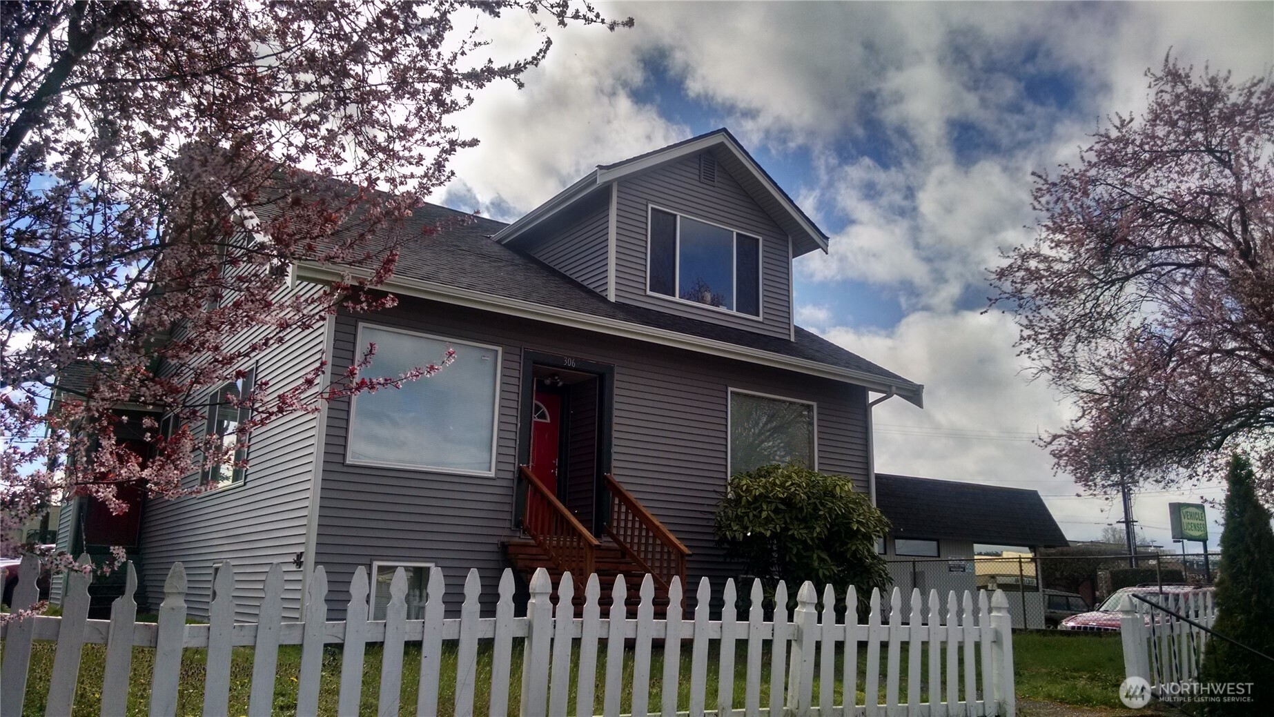 306 2nd ST NE, Auburn, WA 98002