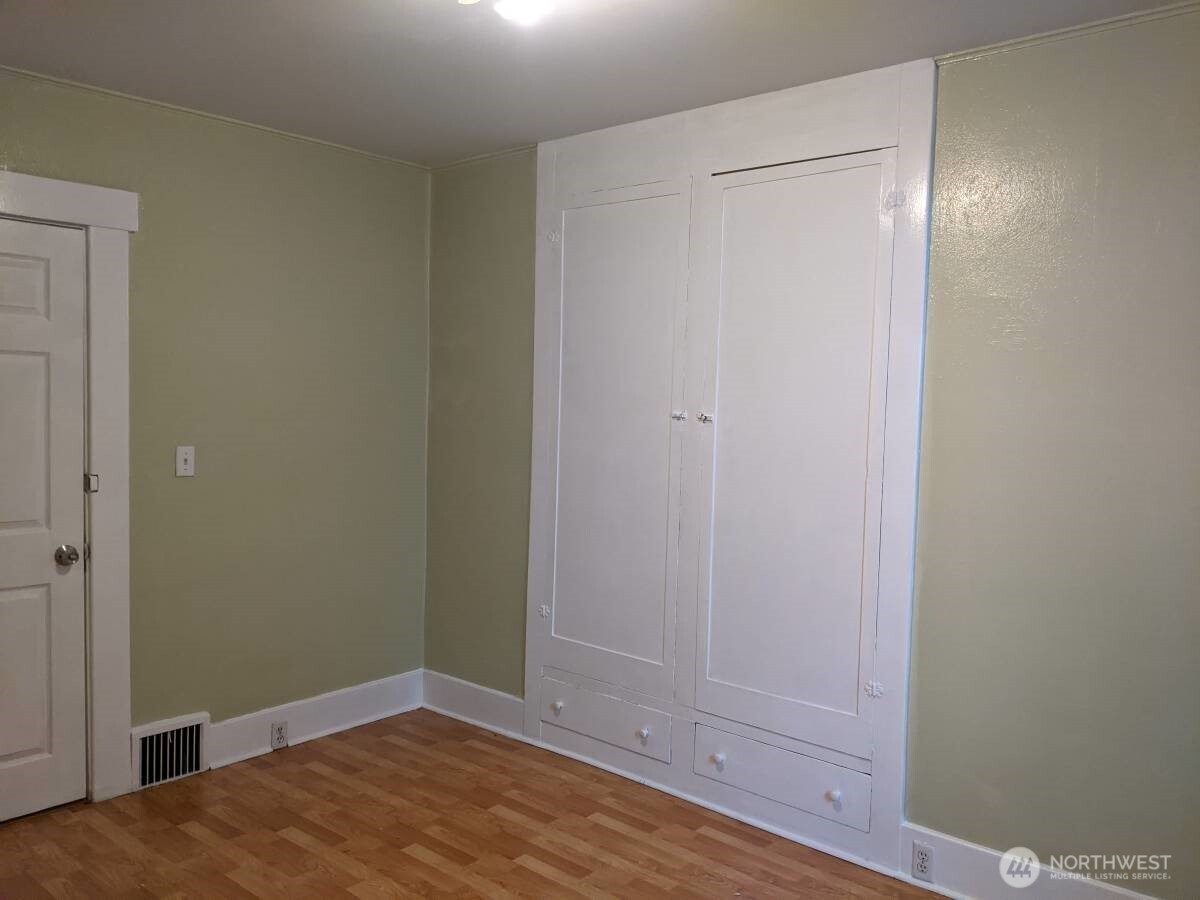 306 2nd ST NE, Auburn, WA 98002