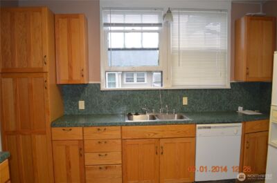 306 2nd ST NE, Auburn, WA 98002 - Photo 6