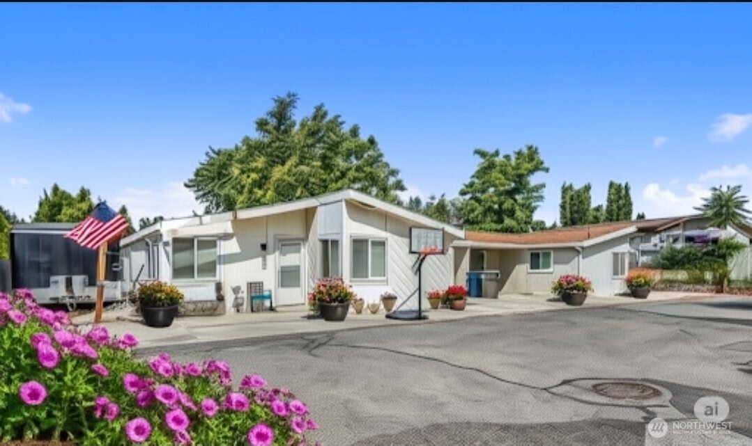 322 N Kentucky #A&B, East Wenatchee, WA 98802